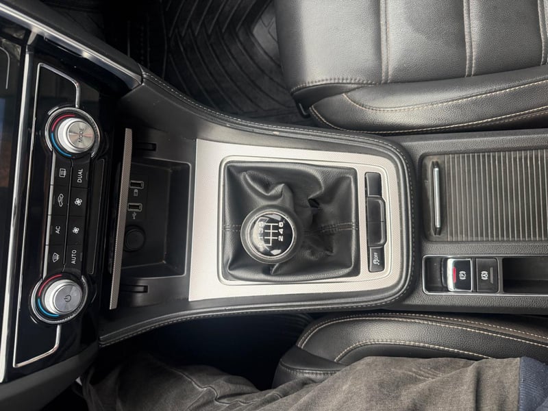 MG 6 DLX 1.5 2022 - Imagen 17 de 20