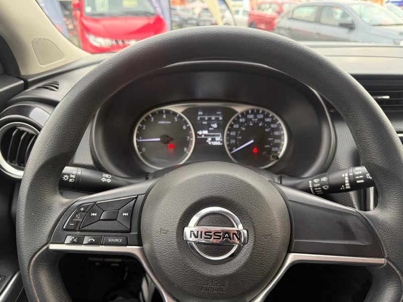 Nissan KICKS 1.6 2022 - Imagen 13 de 19