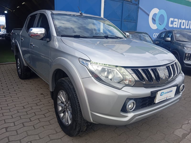 Mitsubishi L200 2.4 DAKAR AT HP 2018 - Imagen 5 de 13