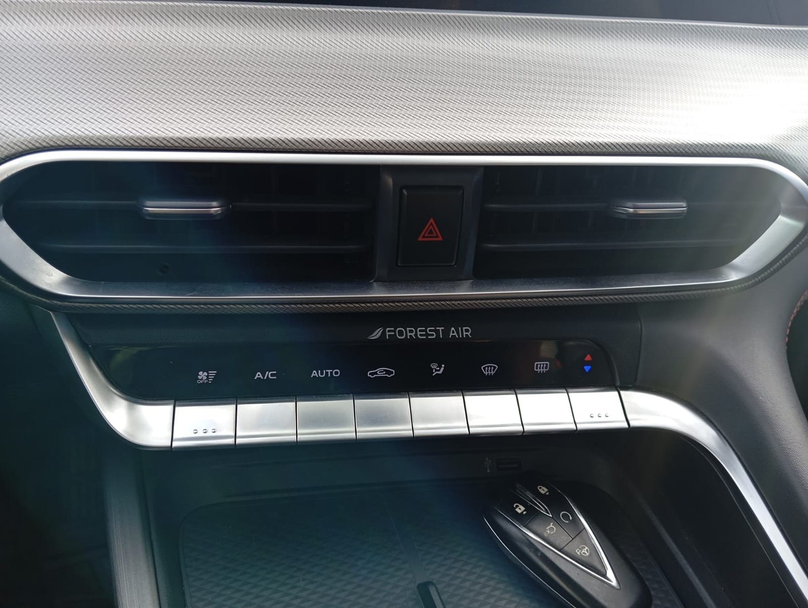 Changan UNI T TURBO 1.5 AUT 2024 - Imagen 9 de 12