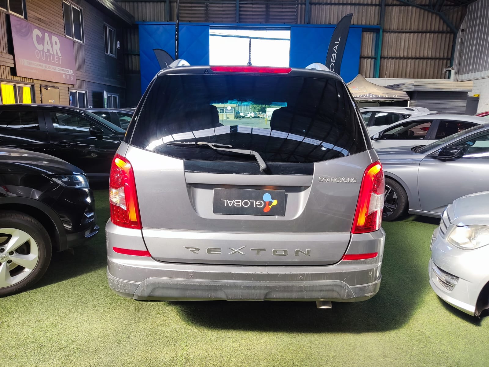 SsangYong REXTON 2.0 2016 - Foto 4 de 14
