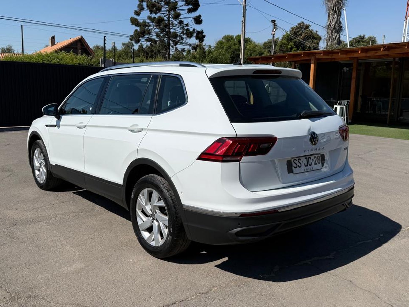 Volkswagen TIGUAN 1.4 AT 2023 - Foto 3 de 20