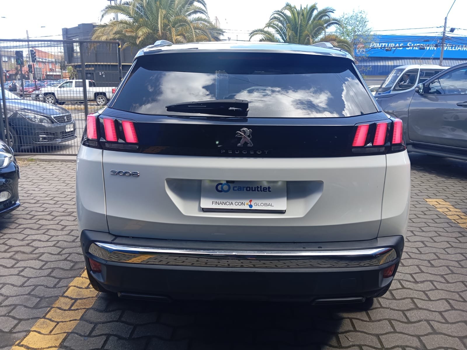 Peugeot 3008 BLUE HDI 130 EAT8 1.5 AUT 2024 - Foto 3 de 12