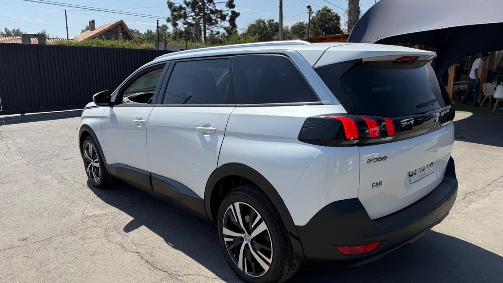 Peugeot 5008 BLUEHDI 130 1.5 AUT 2020 - Imagen 3 de 19