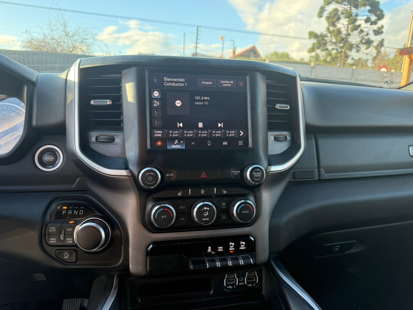 RAM 1500 BIG HORN CREW CAB 4X4 3.6 AUT 2022 - Imagen 13 de 18