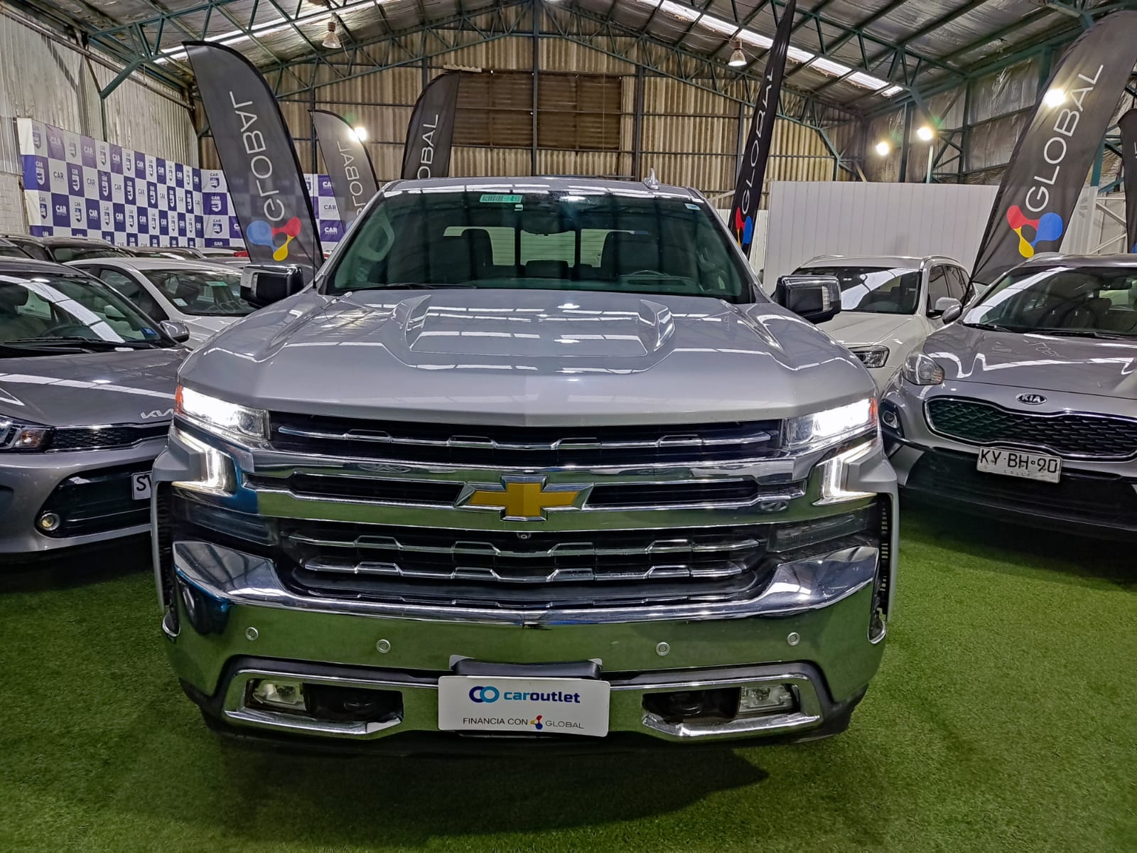 Chevrolet SILVERADO CC LTZ 4X4 3.0 AUT 2022 - Imagen 8 de 14