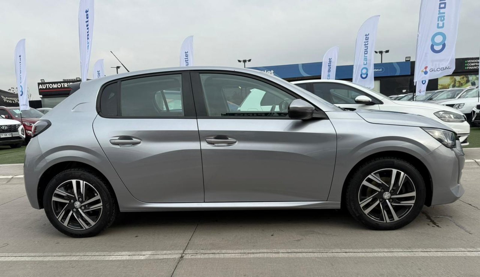PEUGEOT 208 ALLURE BLUEHDI 1.5 2021 - Imagen 6 de 18