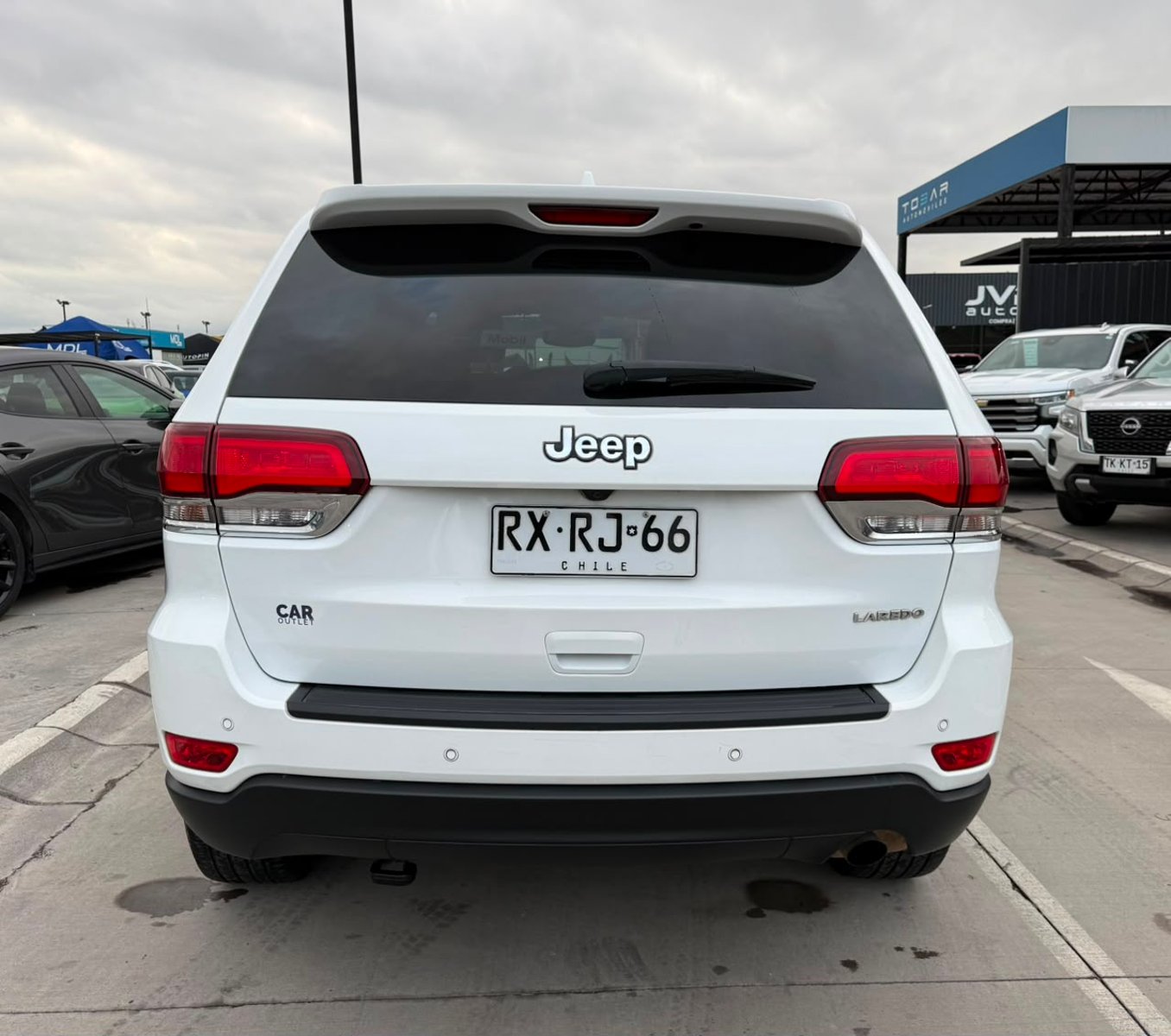 Jeep GRAND CHEROKEE LAREDO 3.6 AUT 2022 - Imagen 4 de 19