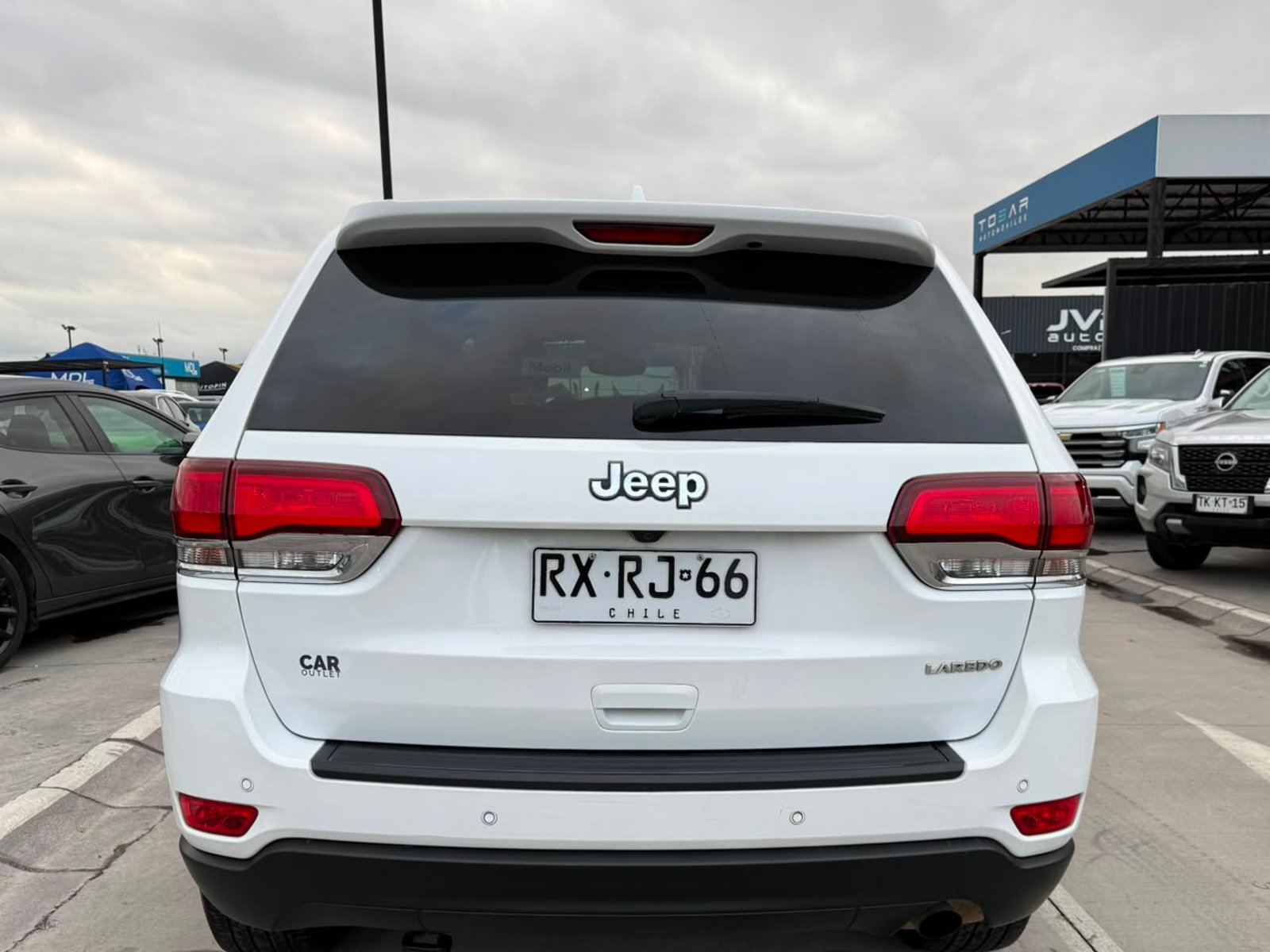 Jeep GRAND CHEROKEE LAREDO 3.6 AUT 2022 - Foto 4 de 19