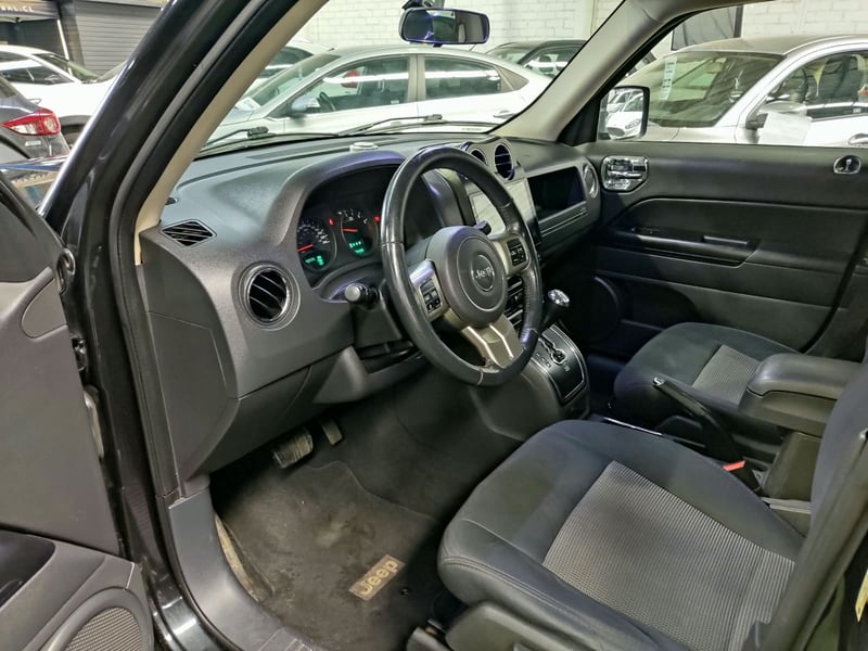 Jeep PATRIOT 4X4 2.4 AUT 2011 - Imagen 10 de 16