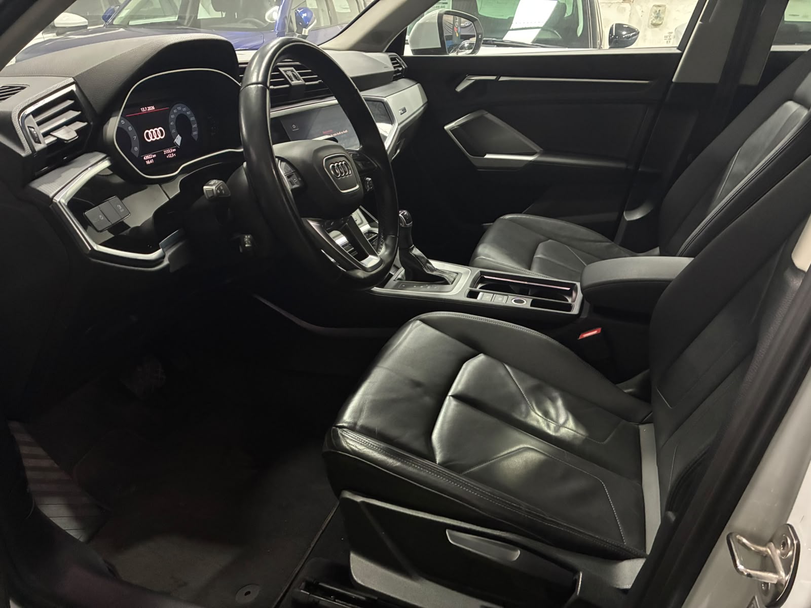 Audi Q3 35 TFSI 1.4 AT 2024 - Imagen 7 de 11