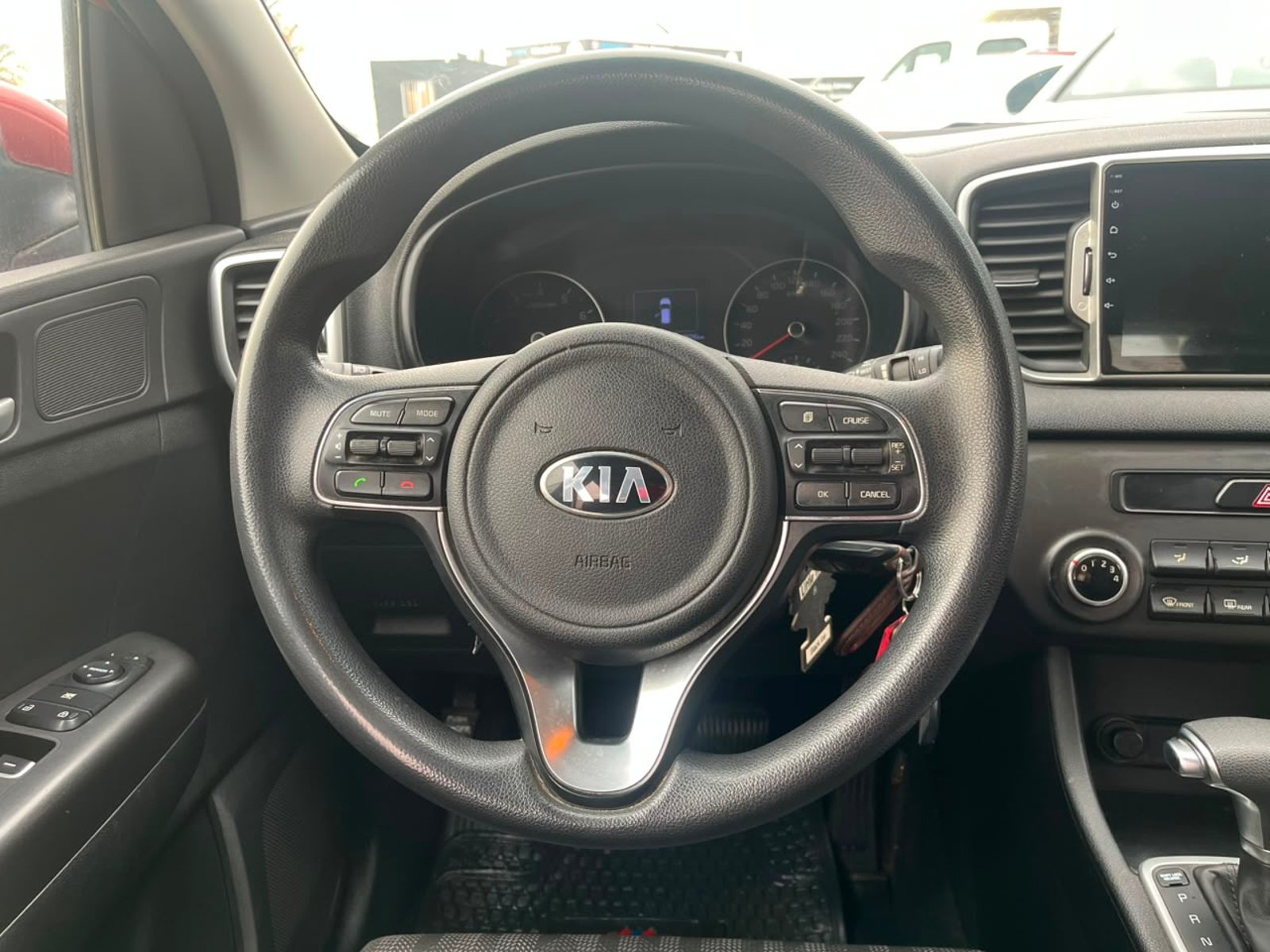 Kia SPORTAGE LX 2.0 AT 2016 - Imagen 12 de 17