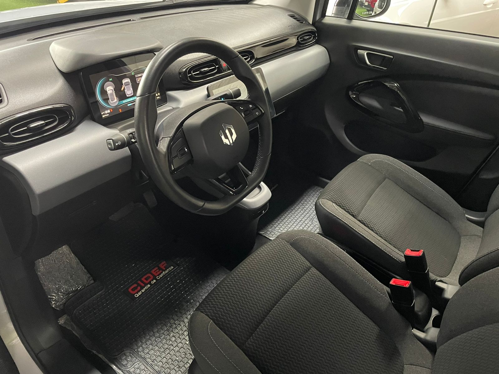 LEAPMOTOR T03 LUXURY 2024 - Imagen 8 de 15
