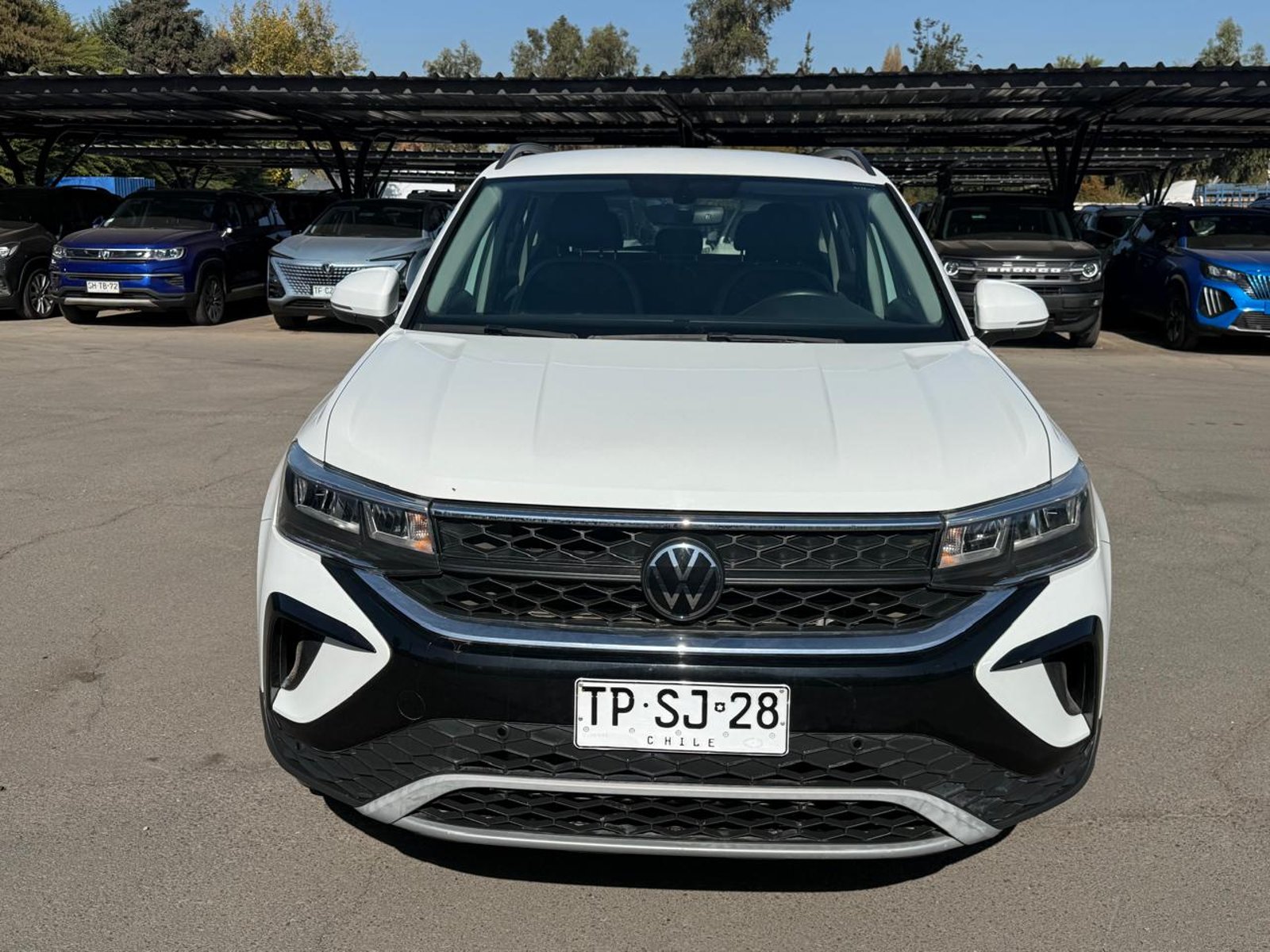 Volkswagen TAOS TSI 1.4 AT 2024 - Imagen 8 de 20