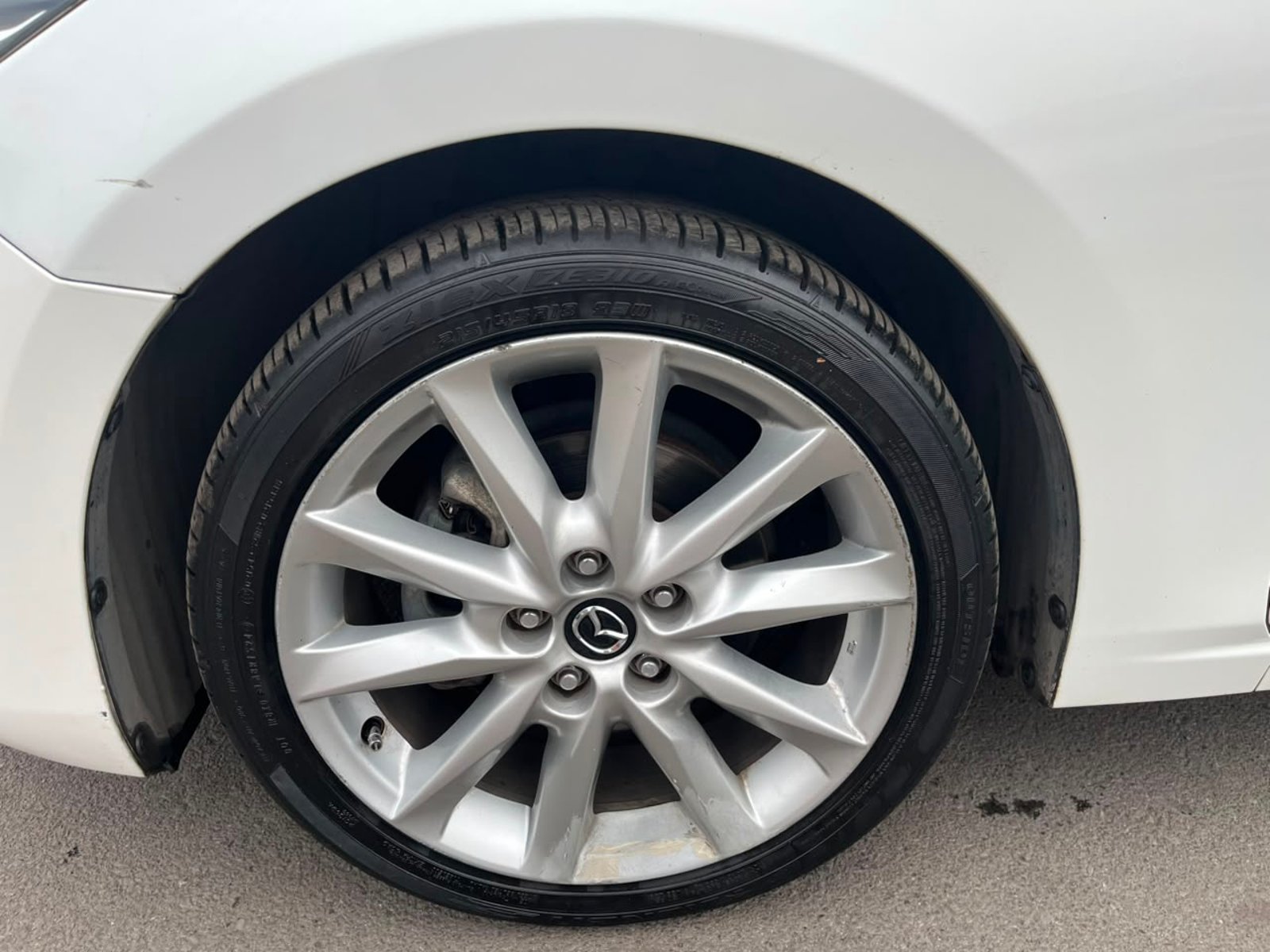 Mazda 3 HATCH BACK 2.0 AUT 2018 - Imagen 17 de 18