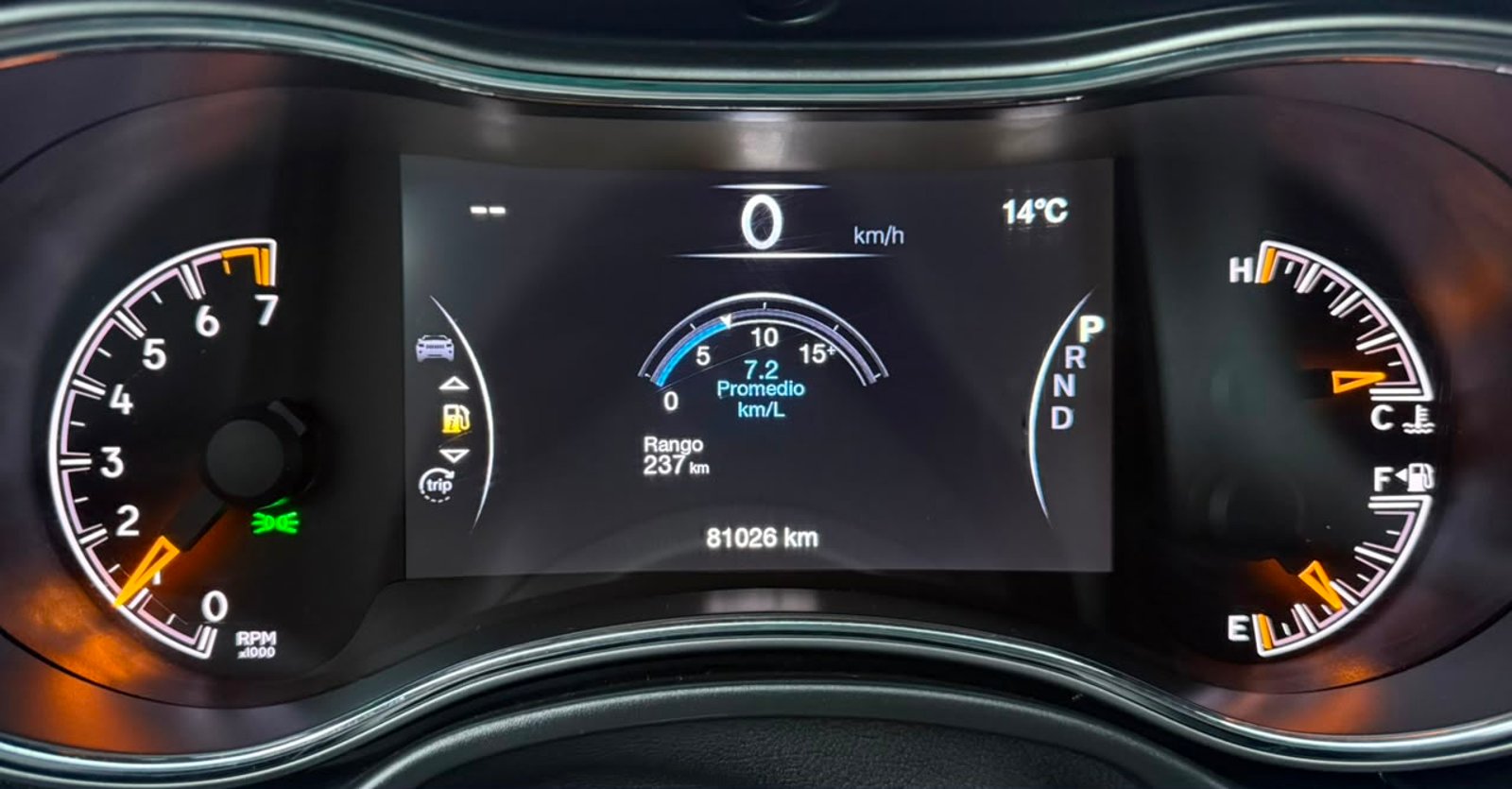 Jeep GRAND CHEROKEE LAREDO 3.6 AUT 2022 - Imagen 13 de 19