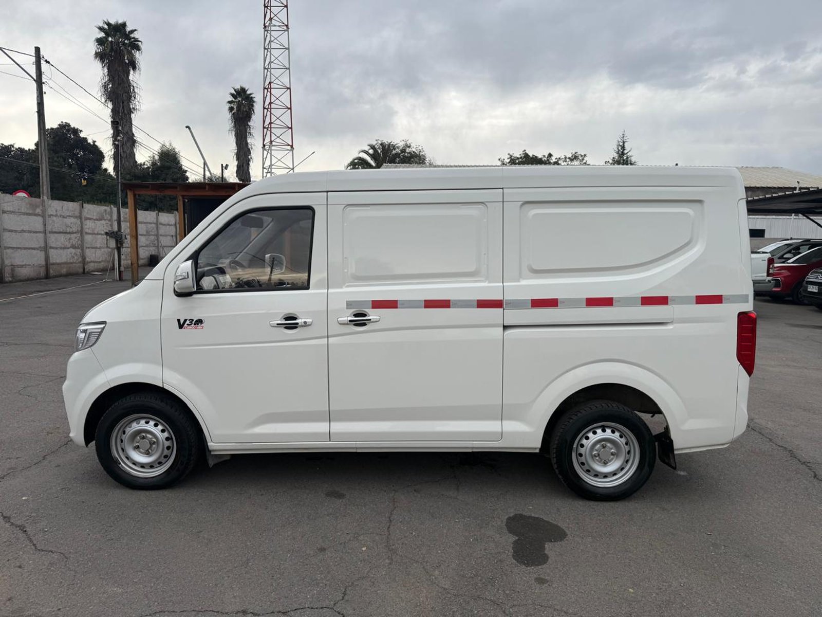 KYC V3 CARGO VAN 1.5 2025 - Foto 2 de 20