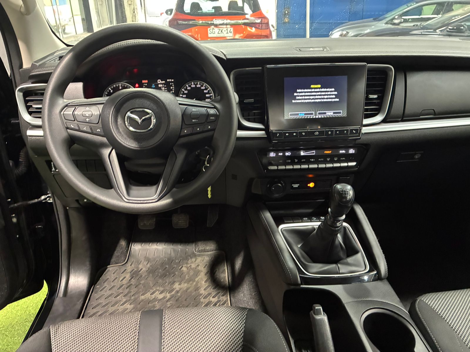 Mazda BT 50 4WD 3.0 2025 - Imagen 10 de 11