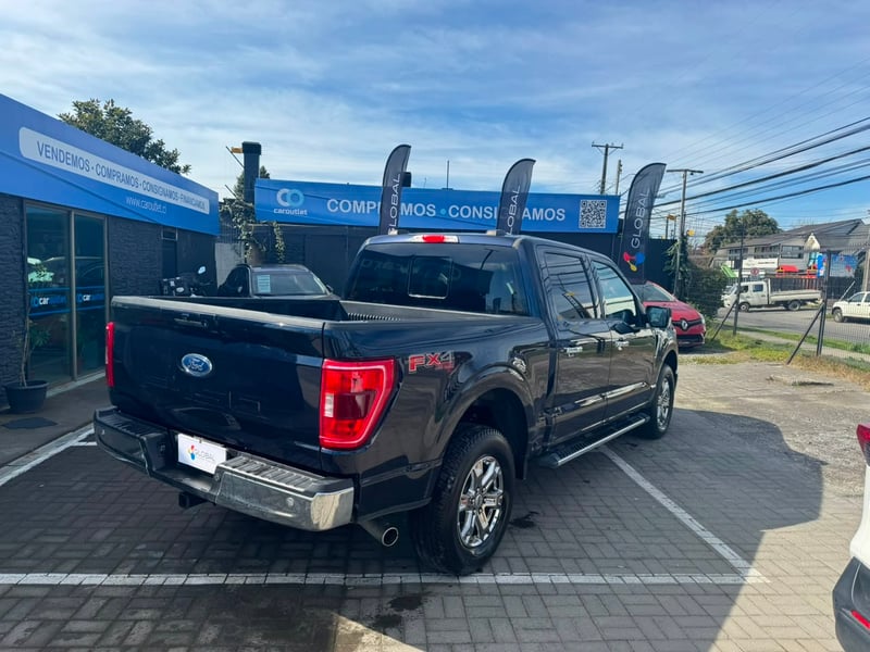 Ford F150 XLT 4X4 5.0 AUT 2024 - Imagen 4 de 11