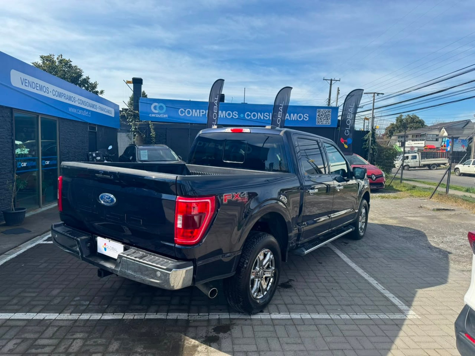Ford F150 XLT 4X4 5.0 AUT 2024 - Imagen 4 de 11