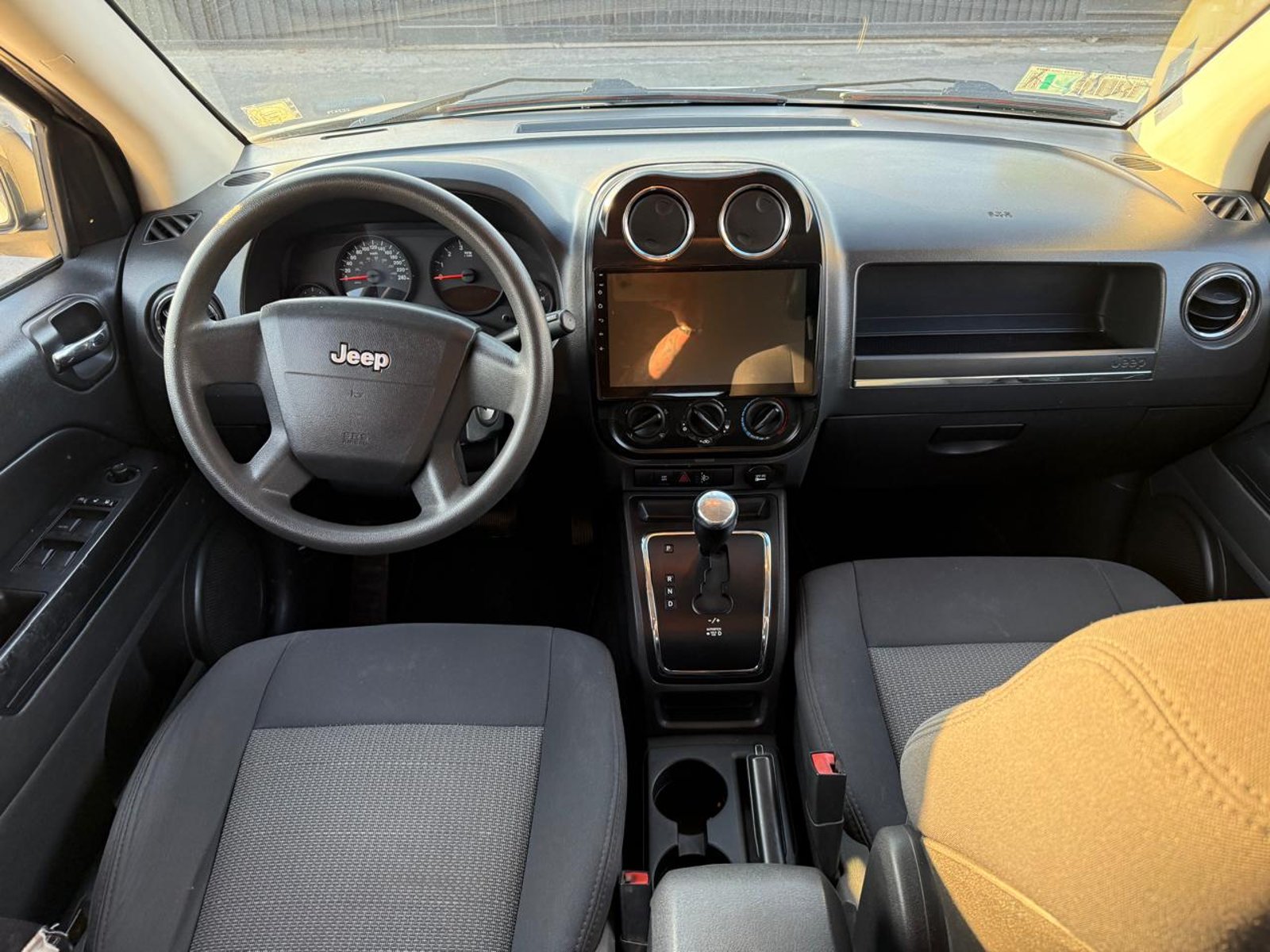 JEEP COMPASS SPORT 2.4 2010 - Imagen 13 de 20