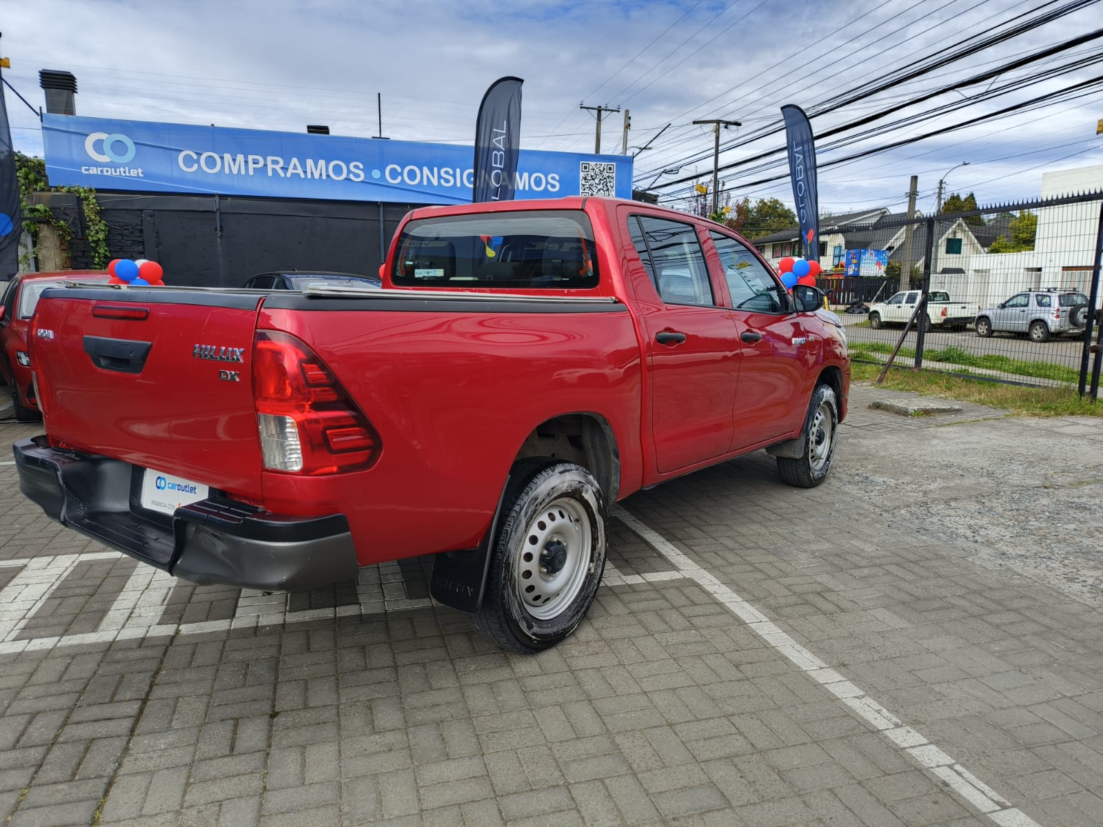 Toyota HI LUX DCAB MT 4X4 2.4 2024 - Foto 4 de 10
