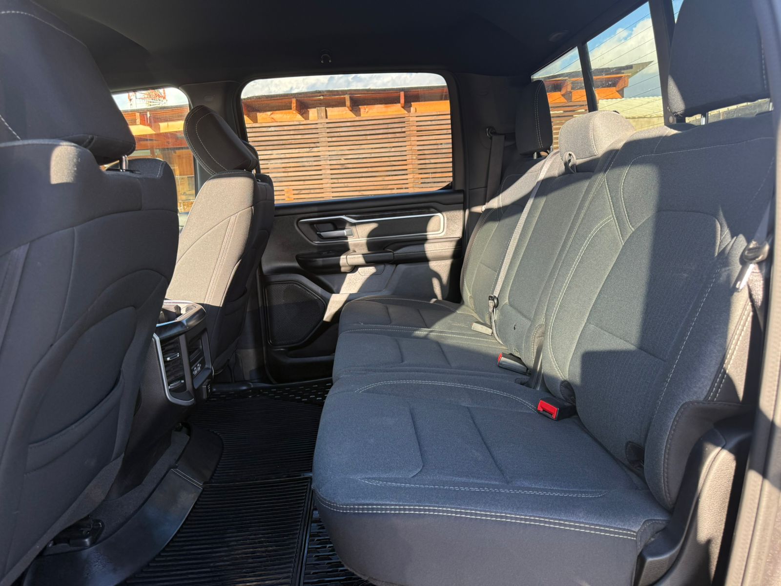 RAM 1500 BIG HORN CREW CAB 4X4 3.6 AUT 2022 - Imagen 16 de 18