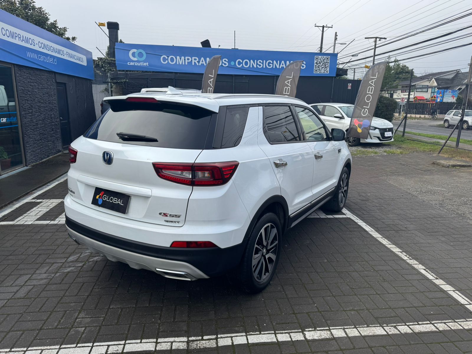 Changan CS55 LUXURY 1.5 AUT 2022 - Foto 4 de 12