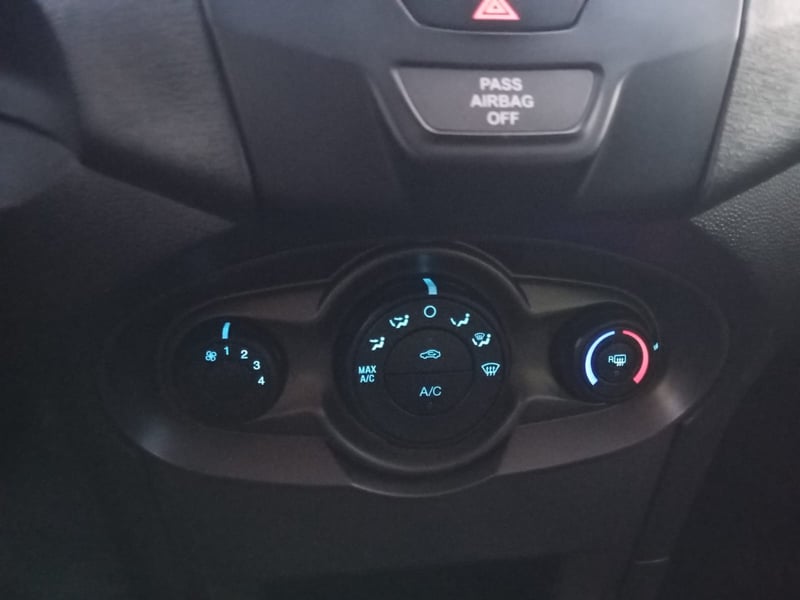 Ford FIESTA 1.6 2019 - Imagen 12 de 12