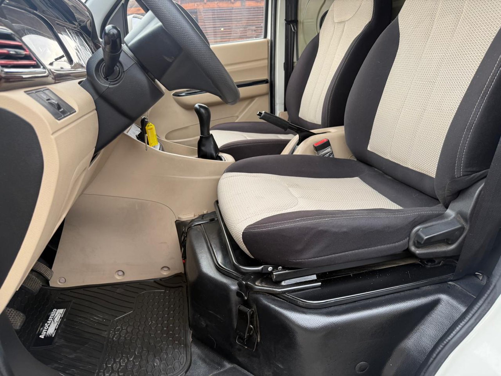 KYC V3 CARGO VAN 1.5 2025 - Imagen 10 de 20