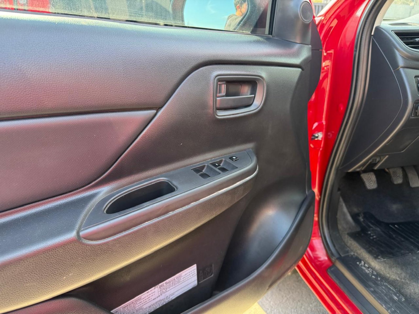 MITSUBISHI L200 KATANA CRM 4X4 2.4 2022 - Imagen 12 de 20