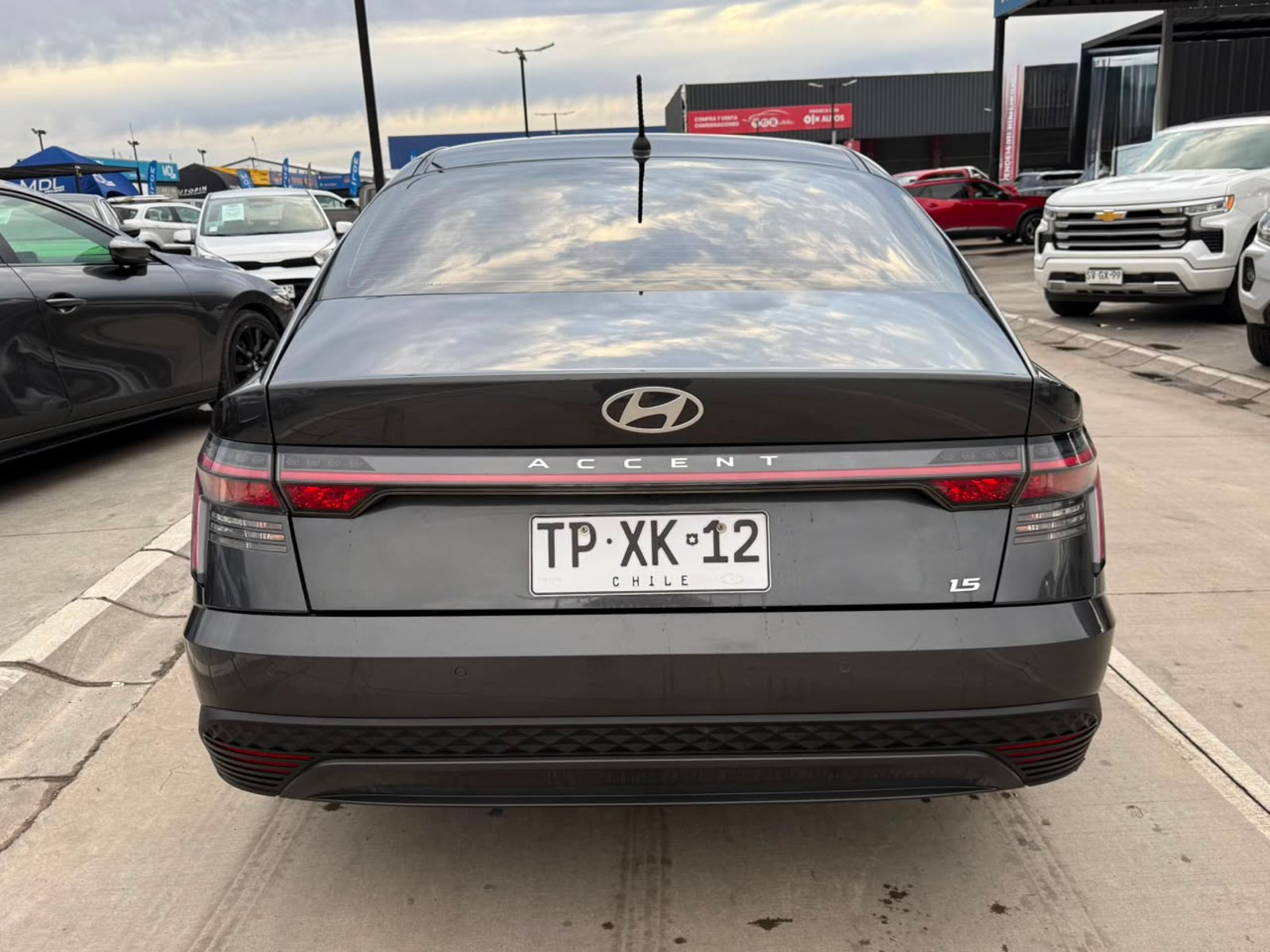 Hyundai ACCENT BN7I MPI 1.5 2024 - Foto 4 de 18