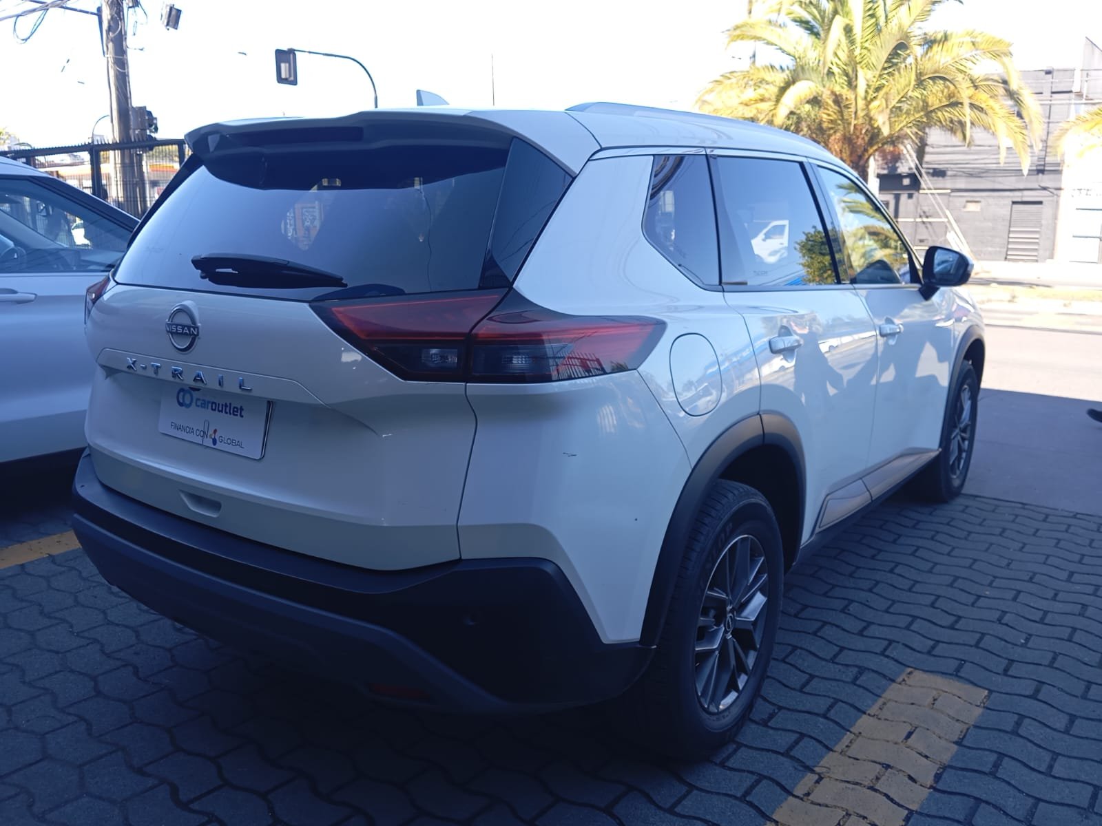 Nissan X TRAIL 4X2 2.5 AUT 2025 - Foto 2 de 10
