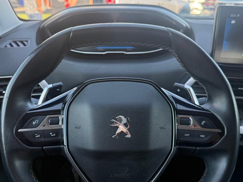 Peugeot 3008 THP 165HP 1.6 AUT 2022 - Imagen 13 de 20