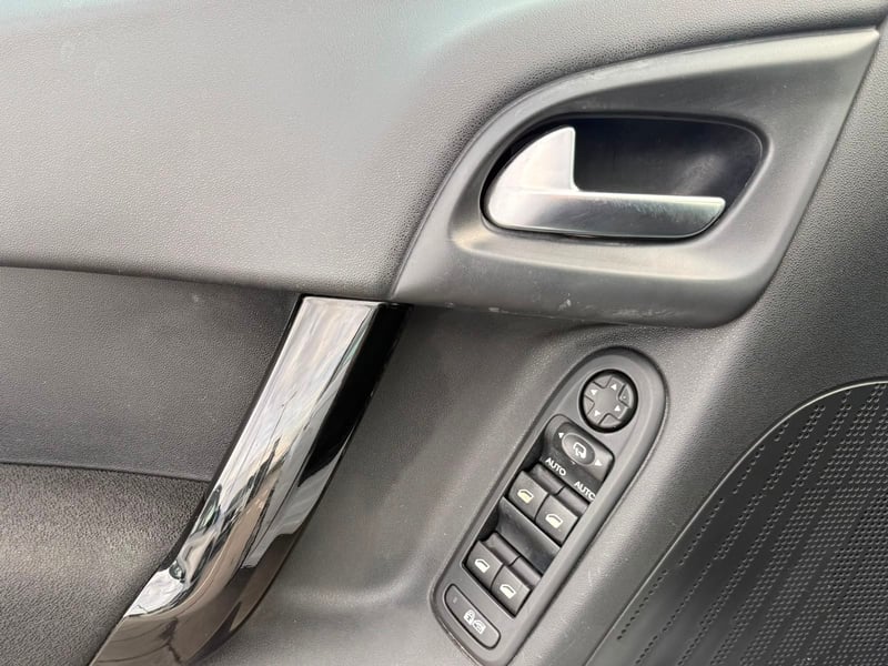 Citroën C3 1.6 2015 - Imagen 10 de 18