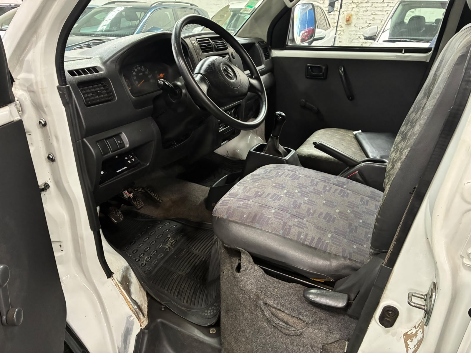 Suzuki APV 1.6 2017 - Imagen 7 de 9