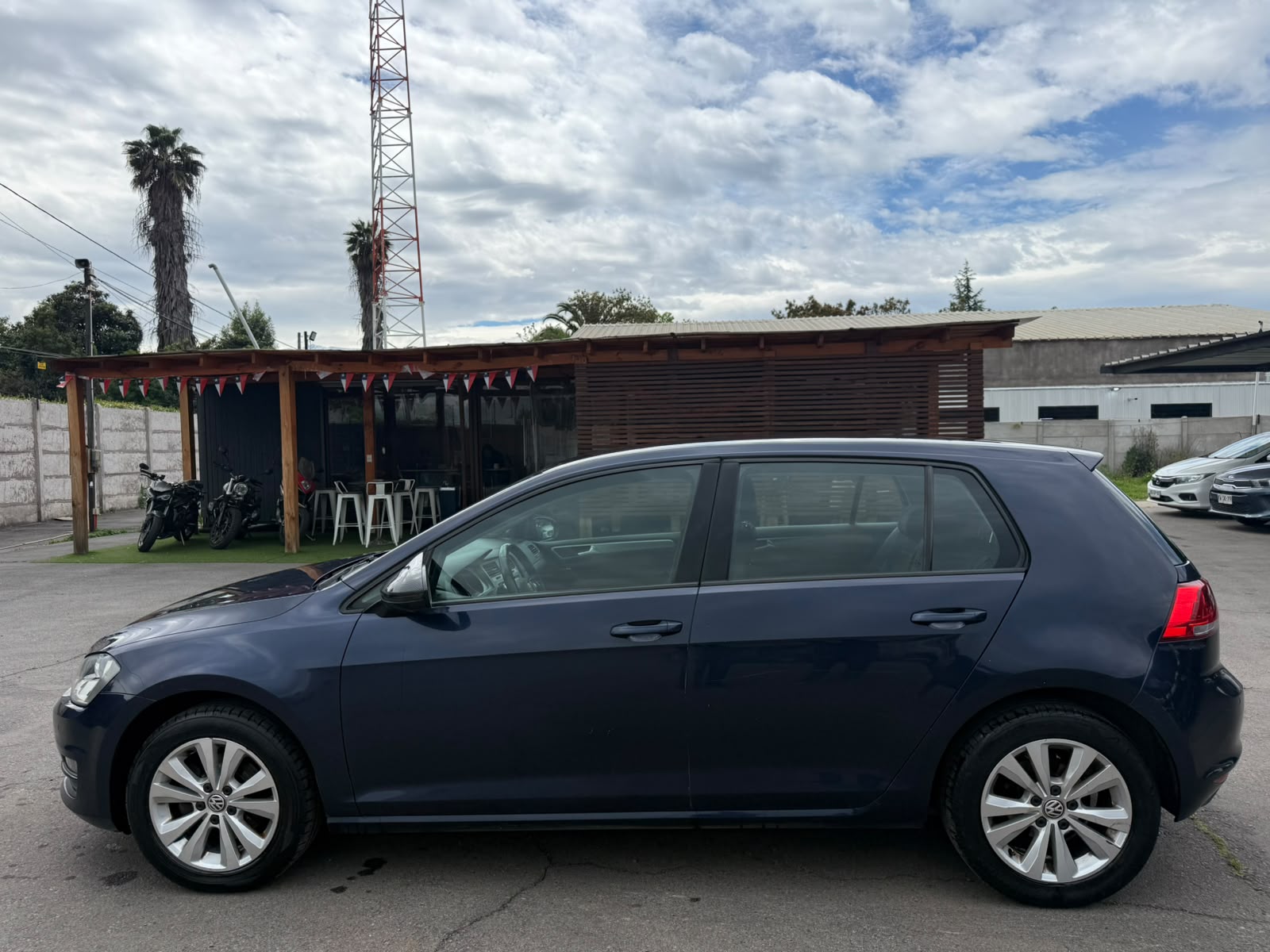 Volkswagen GOLF HB 1.6 2015 - Foto 2 de 19