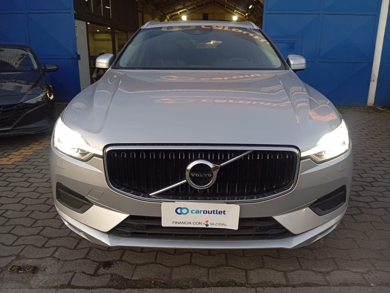 Volvo XC60 T5 MOMENTUM 4X4 2.0 AUT 2021 - Imagen 6 de 13