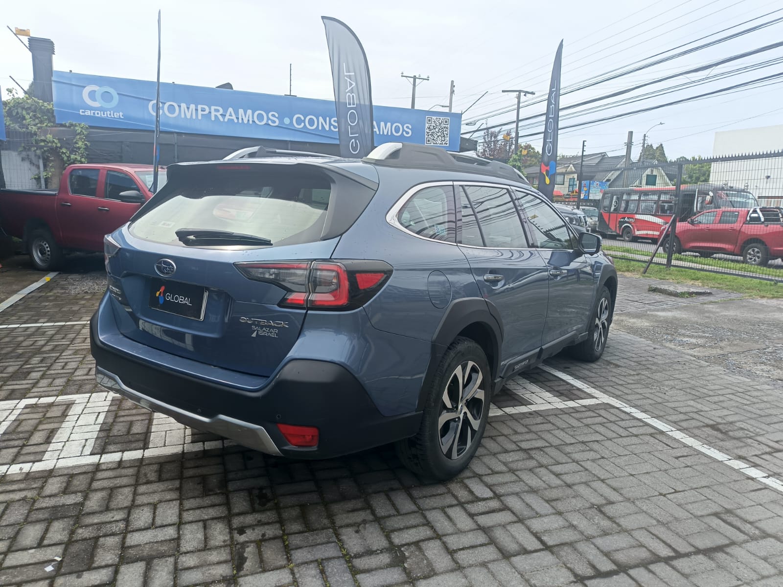 Subaru OUTBACK 4X4 2.5 AT 2023 - Foto 4 de 13