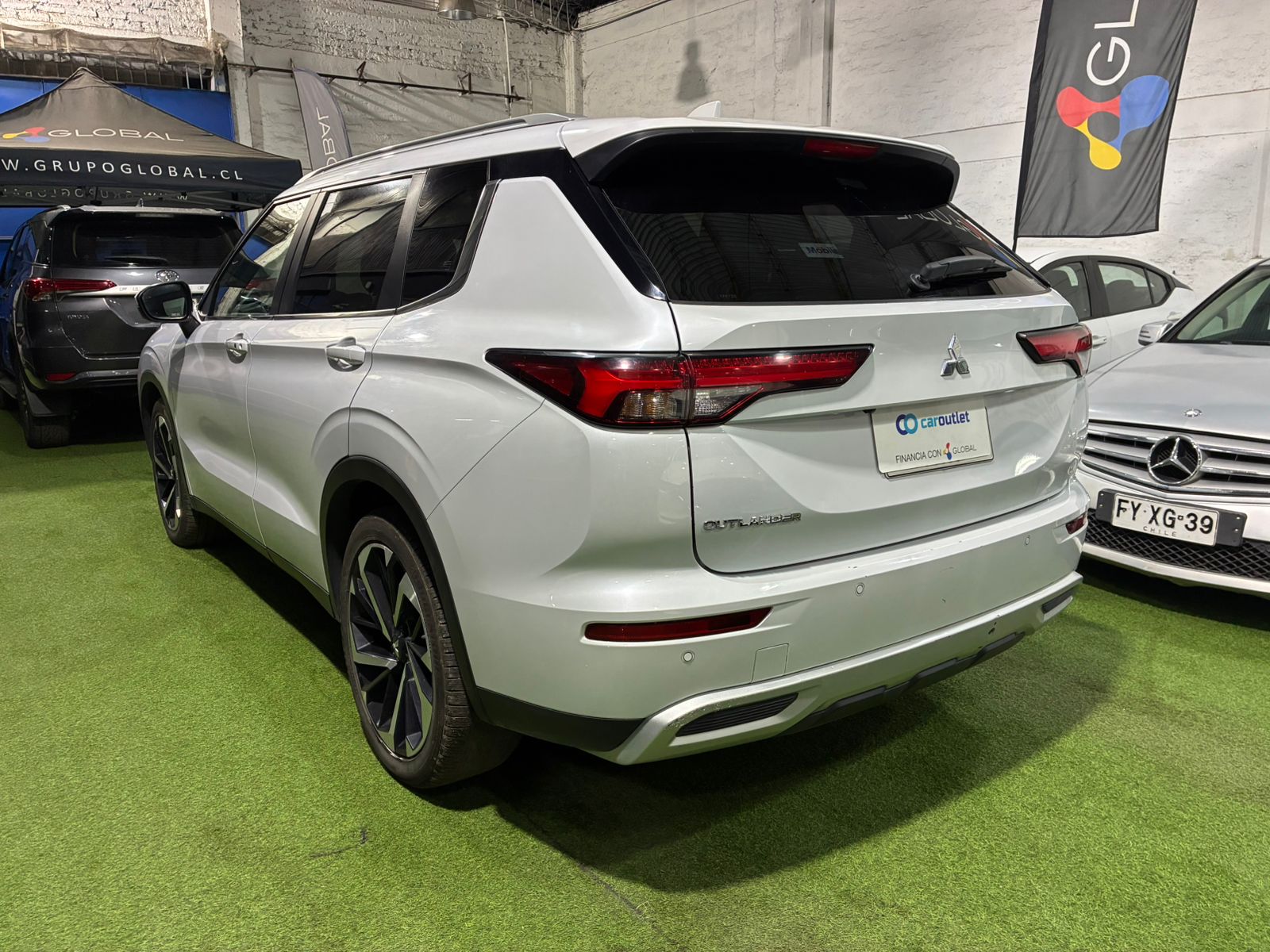 Mitsubishi OUTLANDER GLS 4X4 2024 - Foto 2 de 12