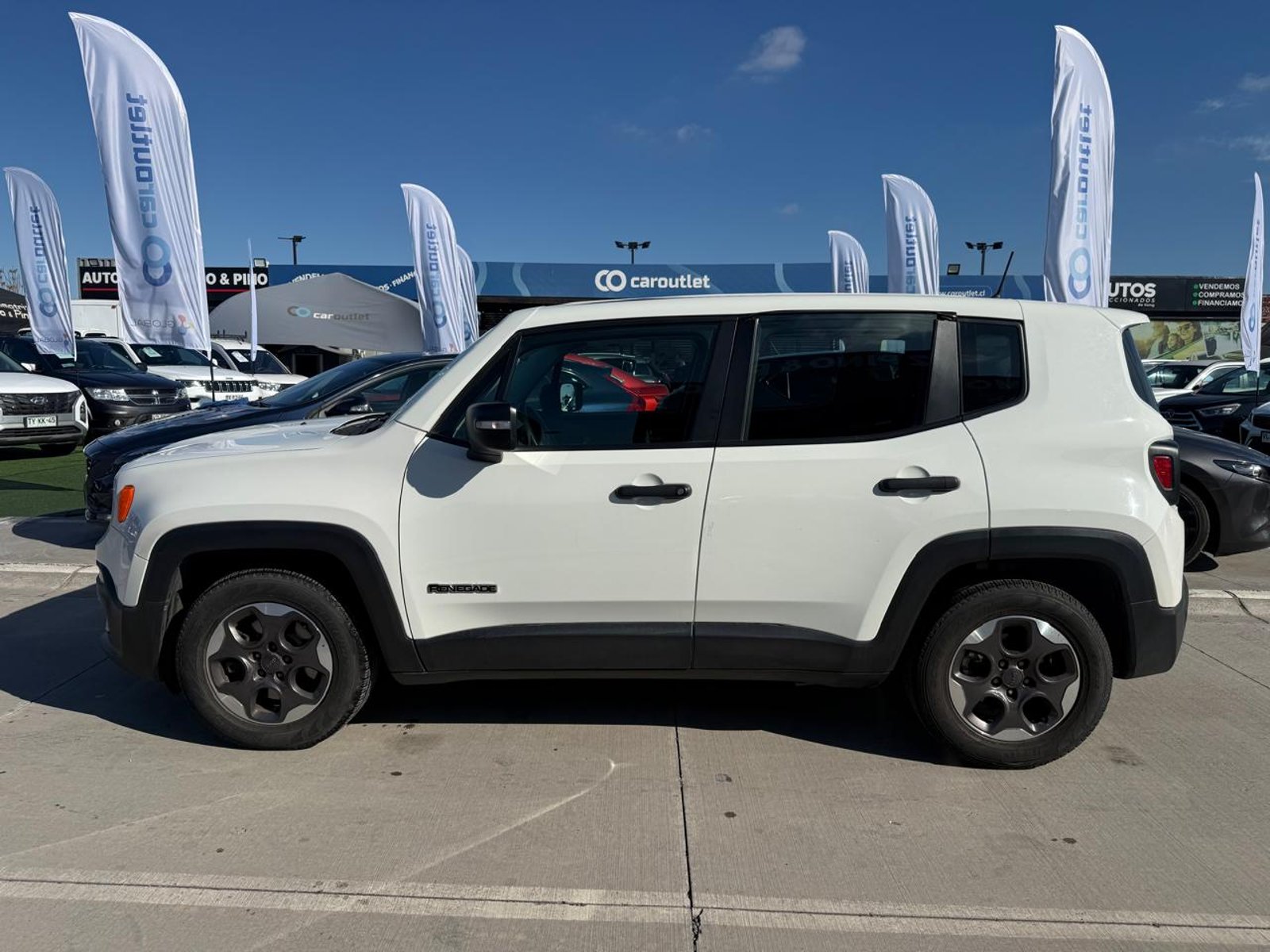 Jeep RENEGADE SPORT 1.8 2018 - Foto 2 de 20