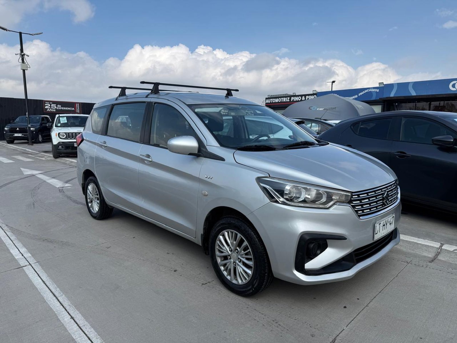 Suzuki ERTIGA GLX 1.5 2020 - Imagen 7 de 20