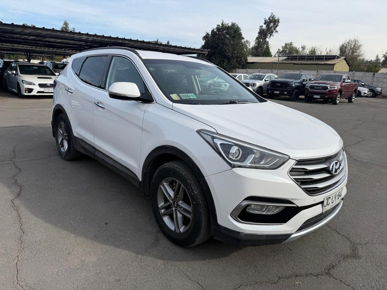 Hyundai SANTA FE 2.4 GLS 2WD 2017 - Imagen 7 de 20