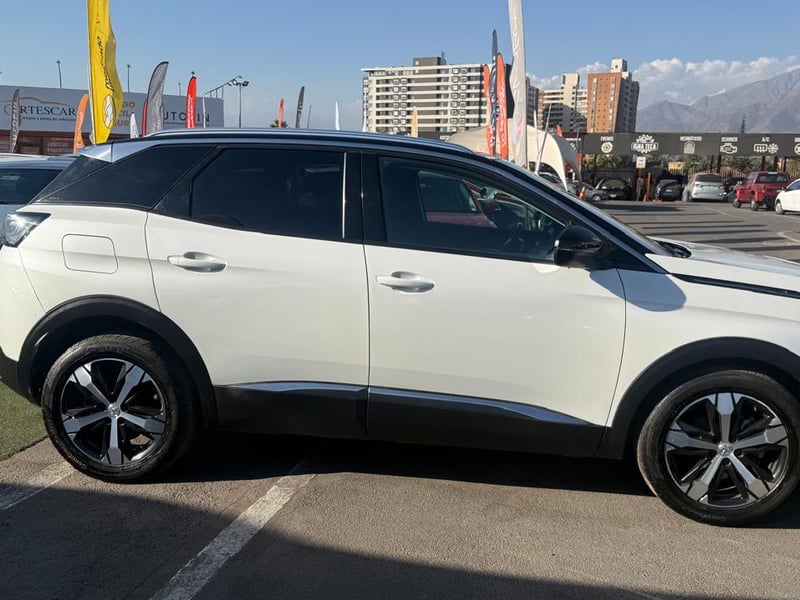 Peugeot 3008 THP 165HP 1.6 AUT 2022 - Imagen 6 de 20