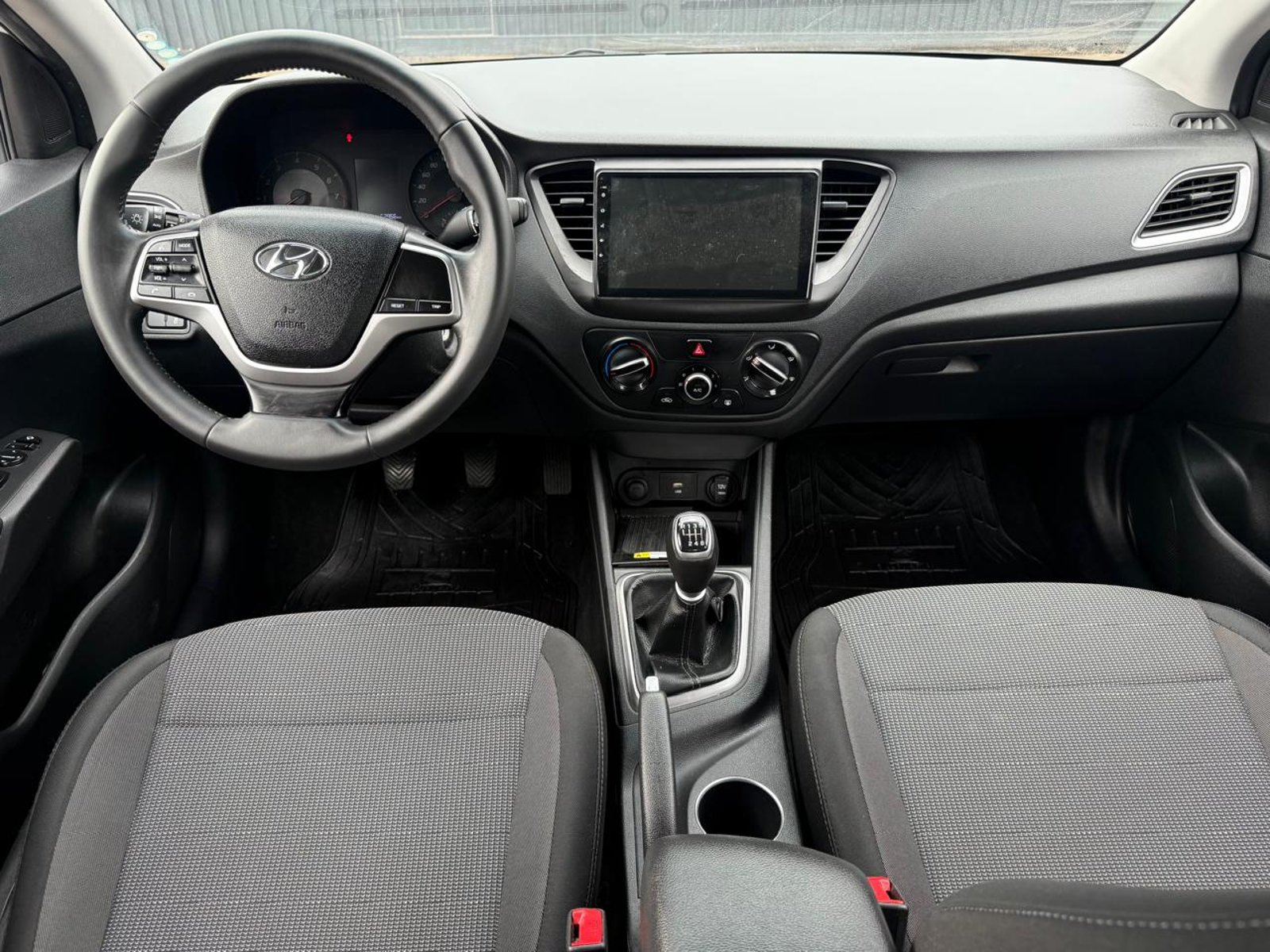 Hyundai ACCENT HCI 1.4 2023 - Imagen 13 de 20