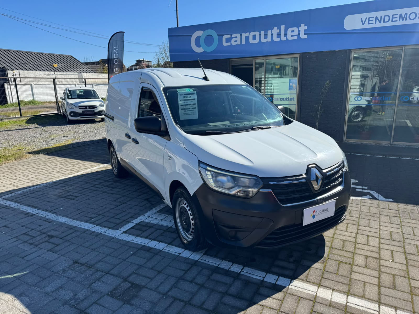 Renault EXPRESS 1.5 2023 - Foto 5 de 10