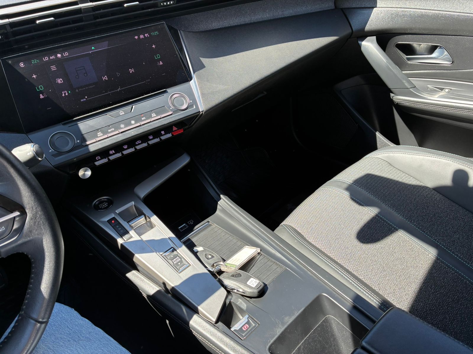 Peugeot 308 BLUEHDI 1.5 AUT 2024 - Imagen 11 de 11