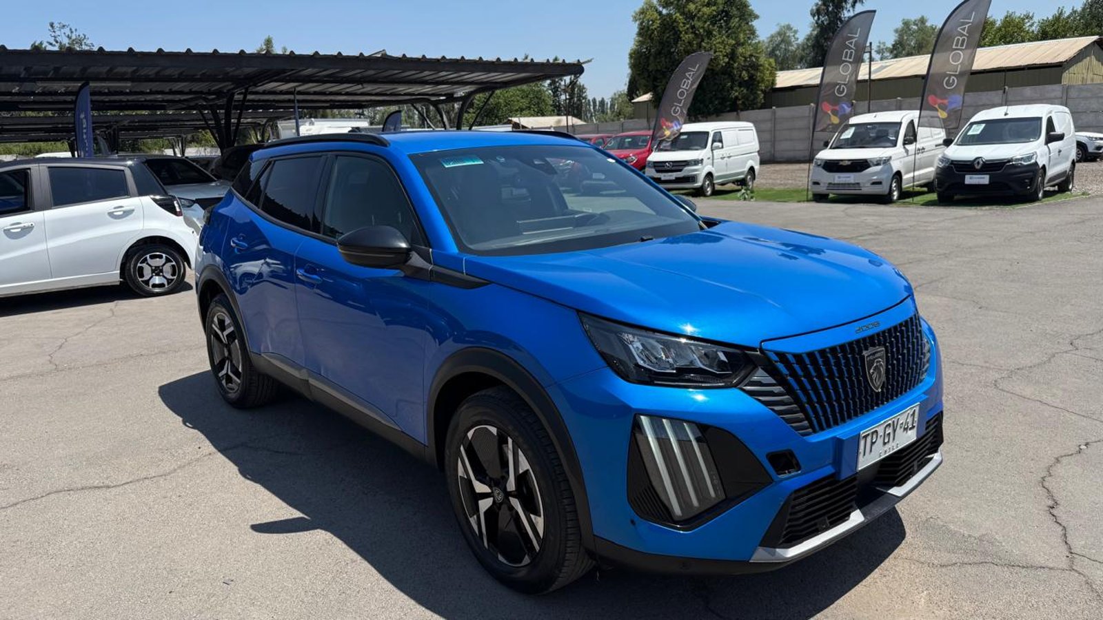 Peugeot 2008 BLUE HDI 130 EAT8 1.5 AUT 2024 - Imagen 7 de 20