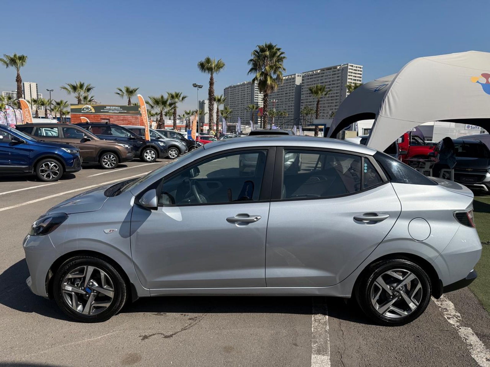 Hyundai GRAND I10 1.2 AUT 2025 - Foto 2 de 20