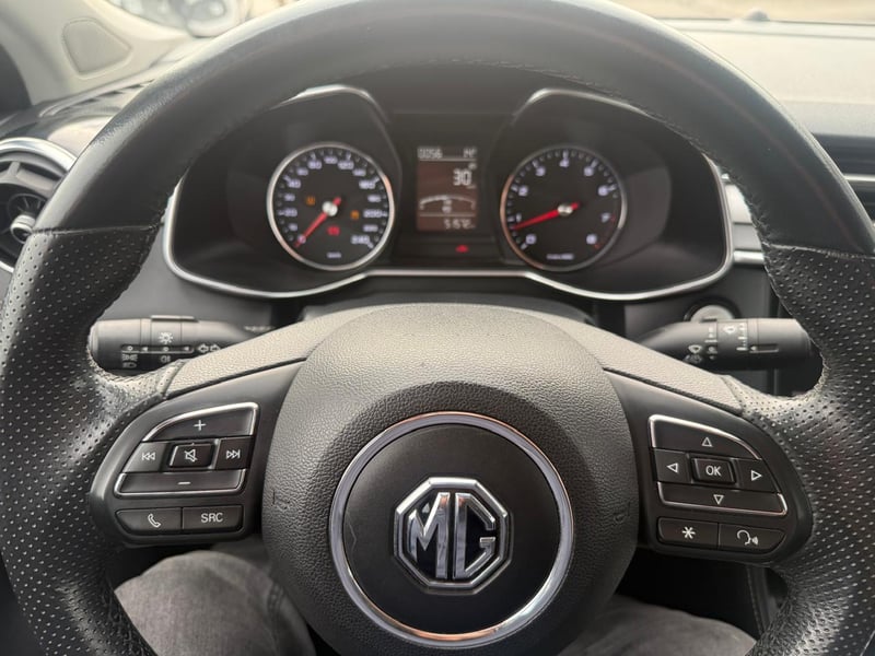 MG 6 DLX 1.5 2022 - Imagen 13 de 20
